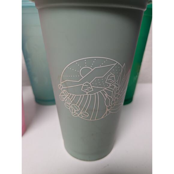 Starbucks Grande 16 oz Cups Tumblers Reusable Hot Cold with lids set of 7 - Picture 5 of 8